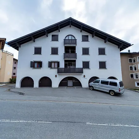 Apartment Chesa San Gian - Surlej